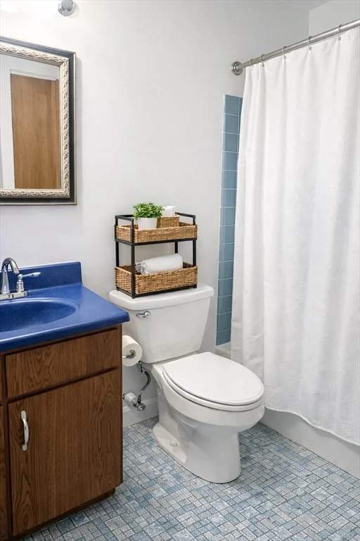 154 Quincy Shore Dr, Quincy