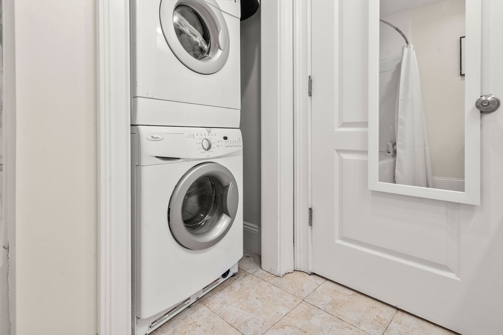 8 Pacific St, South Boston