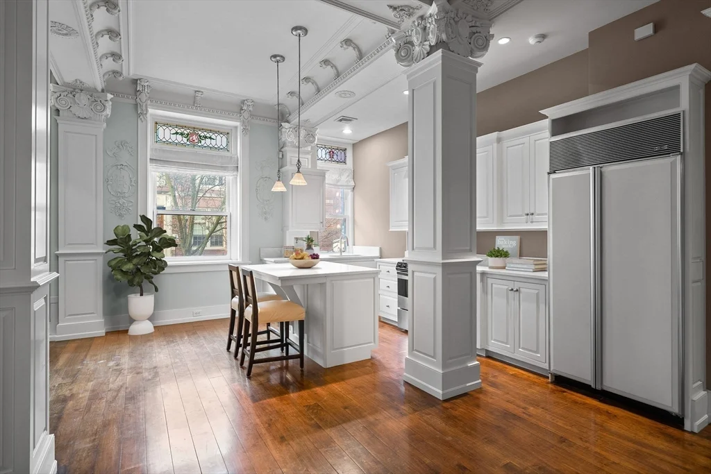 8 Garrison St, Back Bay