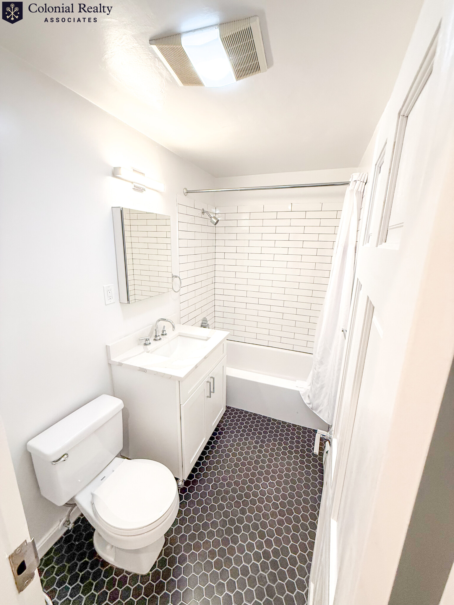 521 Massachusetts Ave, Roxbury