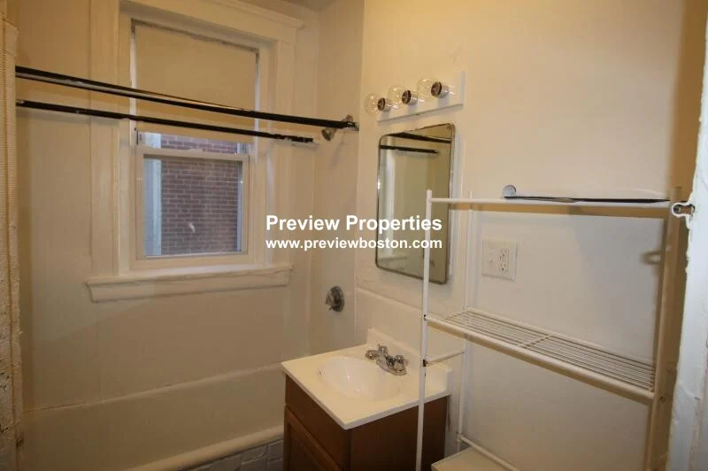 109 Brainerd Rd, Allston