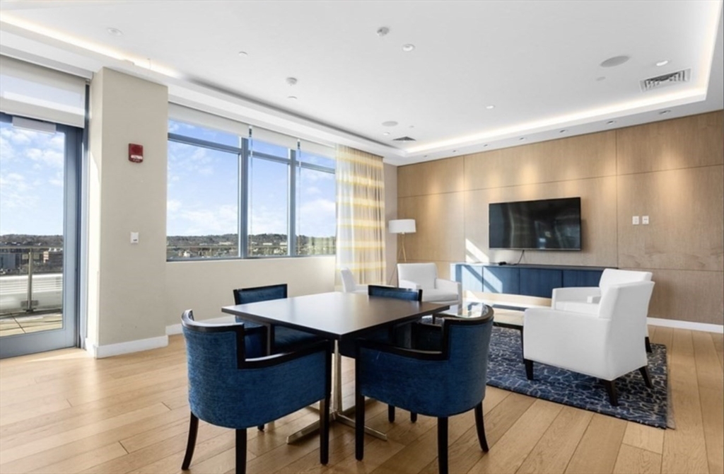 80-82 Fenwood, Fenway