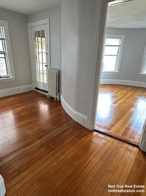 18 Quint Ave, Allston