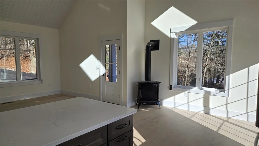 639 E Broadway, Riverside