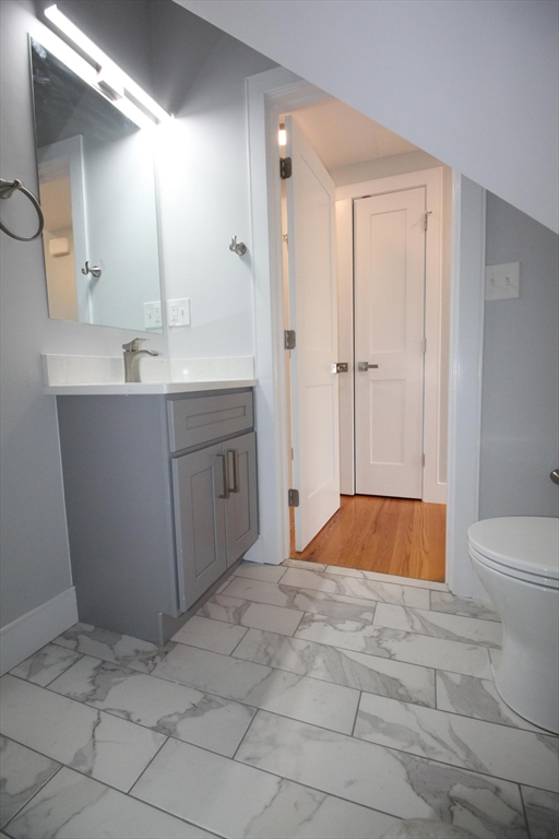 110 Main St, Everett