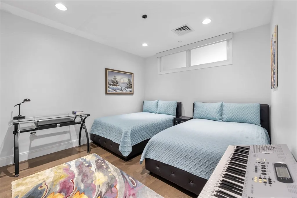 150 Dorchester Ave, South Boston