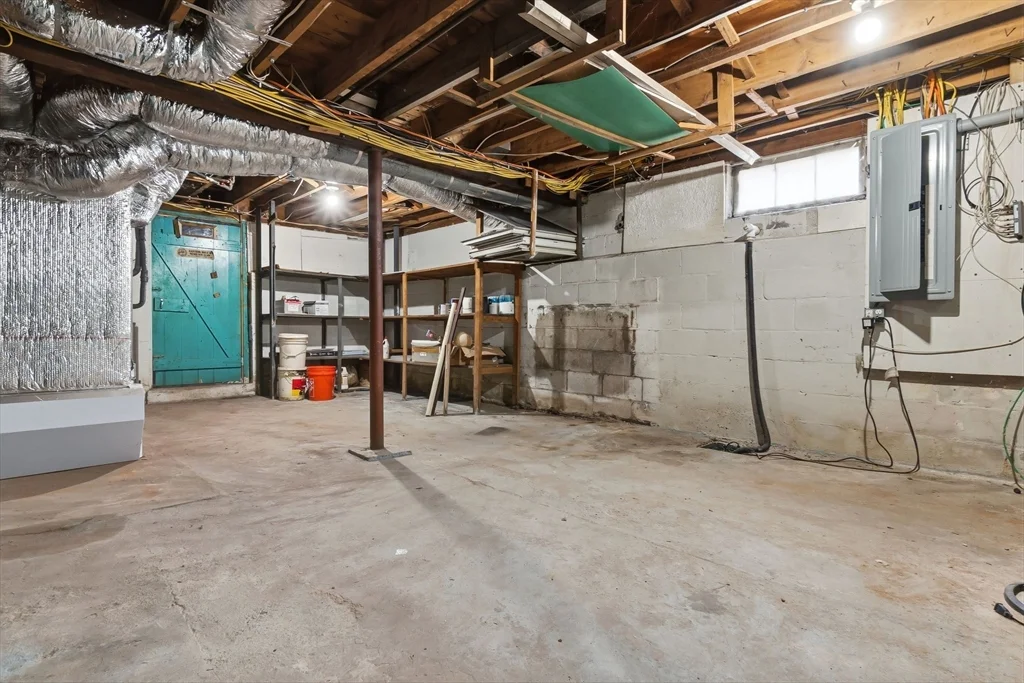 324 Lowel St, Peabody