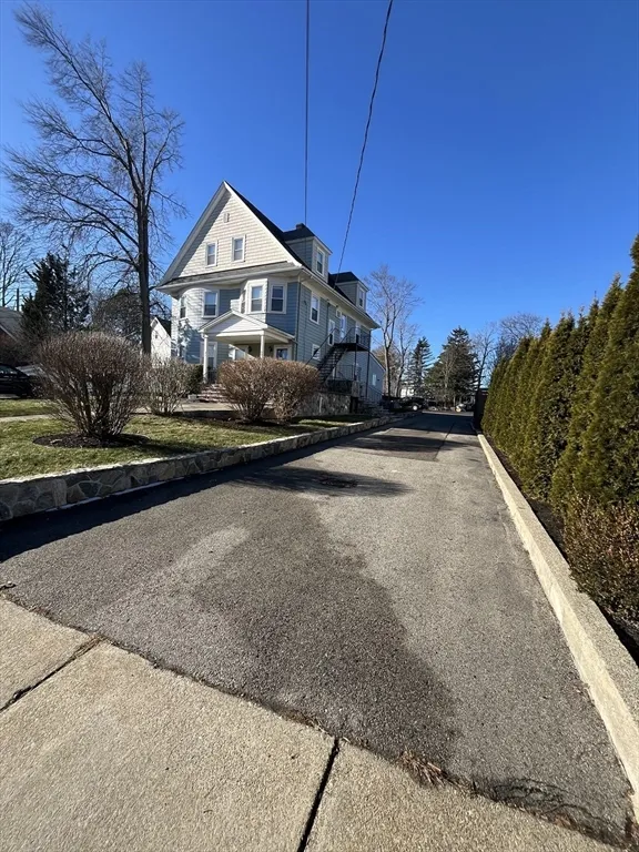 71 Cherry St, West Newton