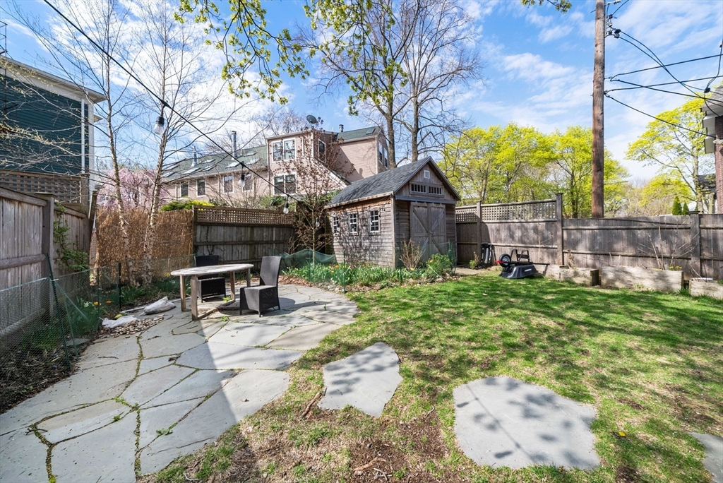 14 Hubbard Ave, Cambridge