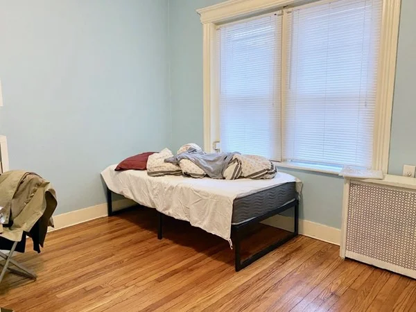 64 Charlesgate E, Fenway