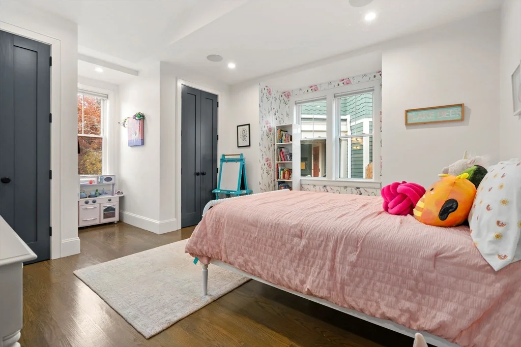 5 Caspian Way, Dorchester