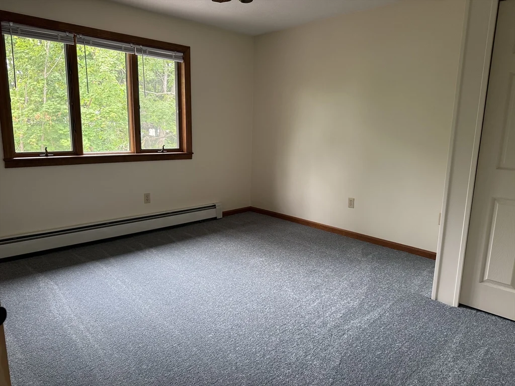 271 Wanoosnoc Rd, Fitchburg