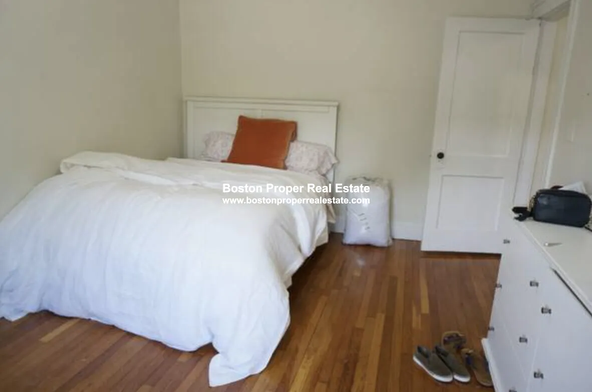 1175 Boylston St, Fenway