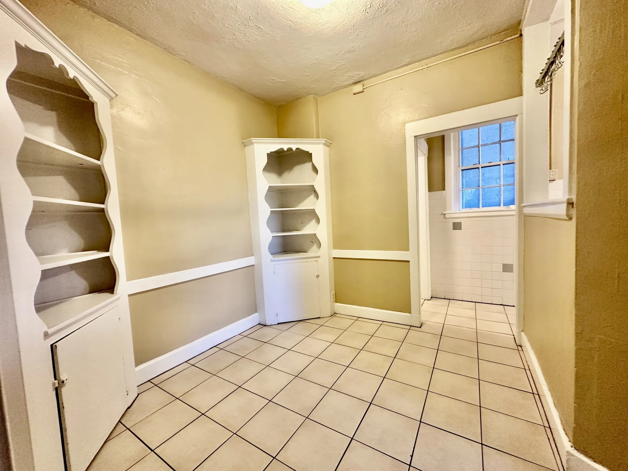 330 Saint Paul St, North Brookline