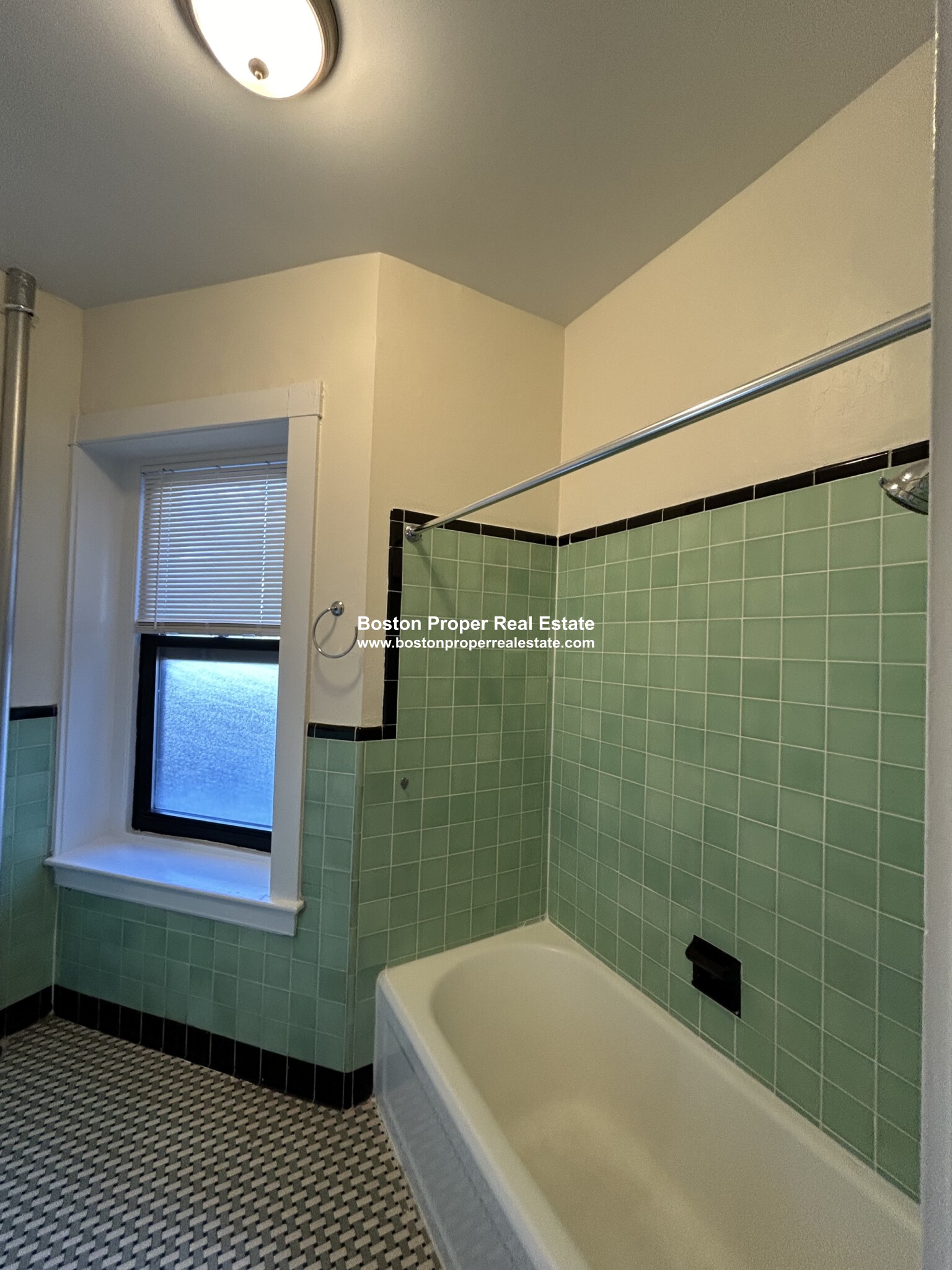 2 bed, 1 bath apartment for rent at 504 Beacon St Unit 63a, Back Bay — photo 8 of 16