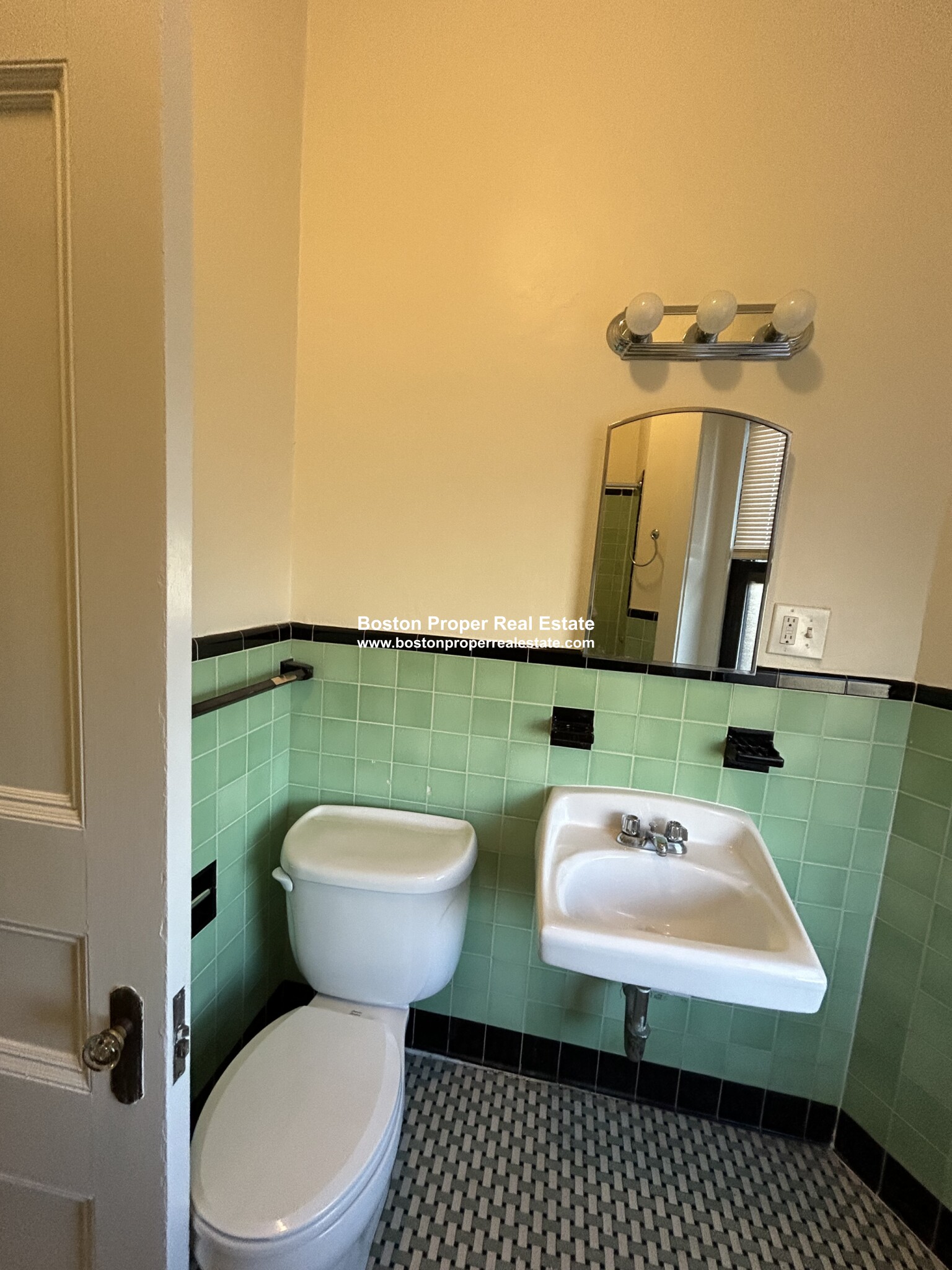 2 bed, 1 bath apartment for rent at 504 Beacon St Unit 63a, Back Bay — photo 9 of 16