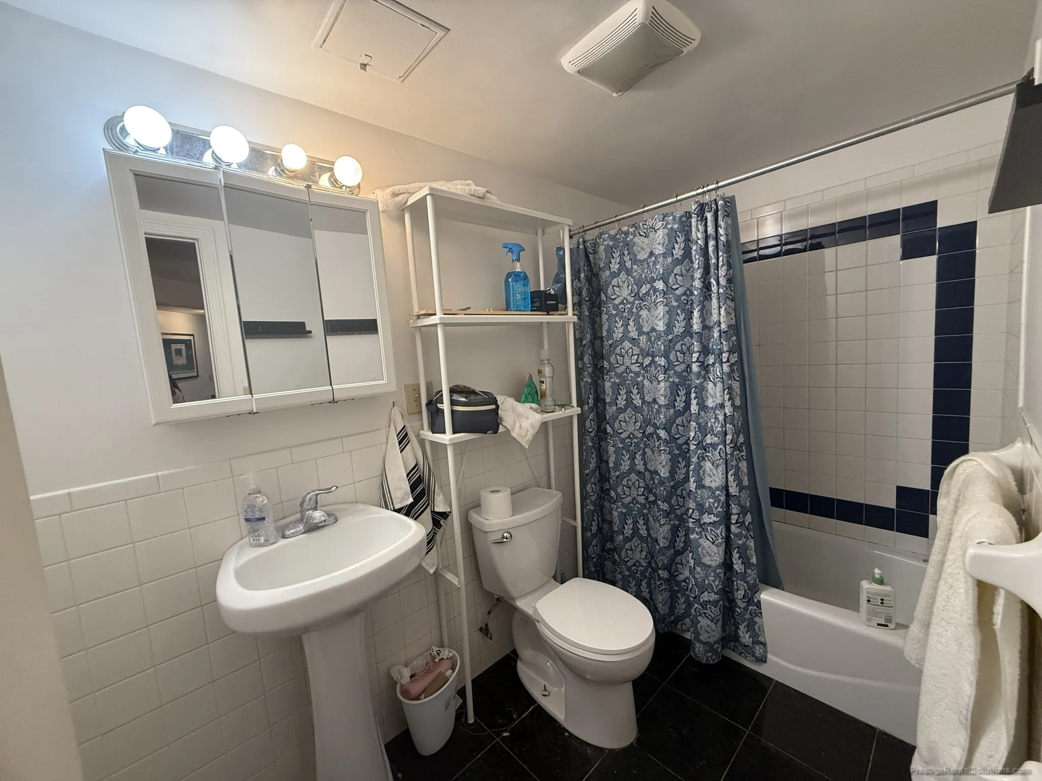 17 Cummings Rd, Brighton