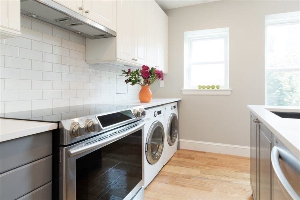 30 Montebello Rd, Jamaica Plain