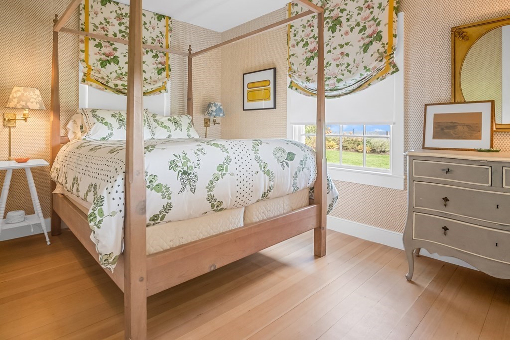 75 Baxter Rd, Nantucket