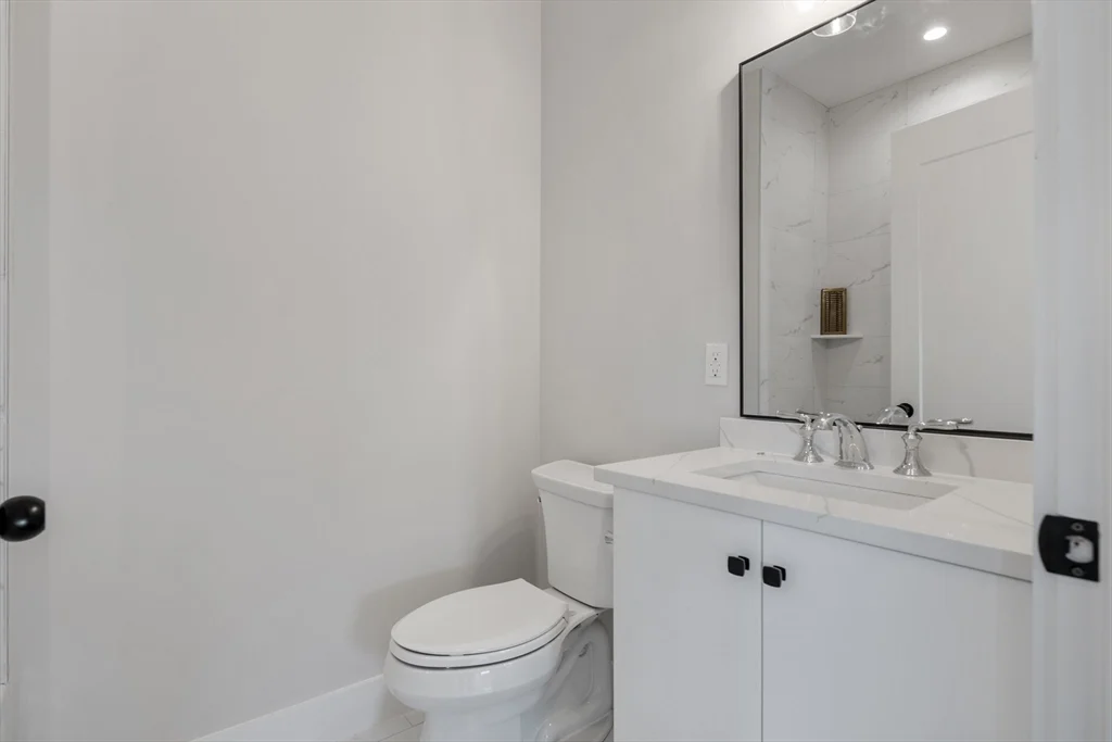 186 Bedford St, Lexington