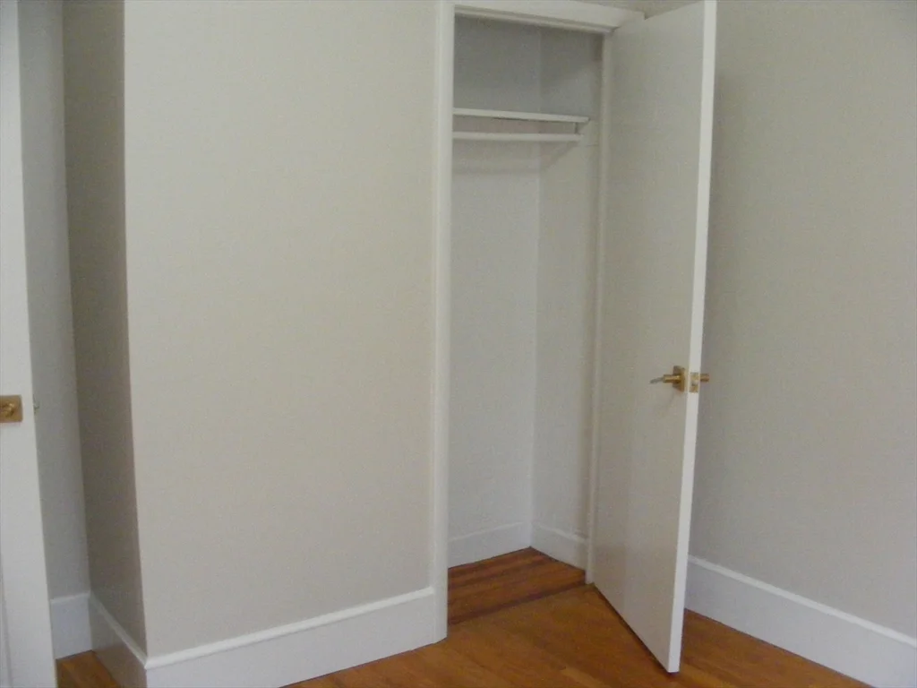 53 Marshall St, Medford