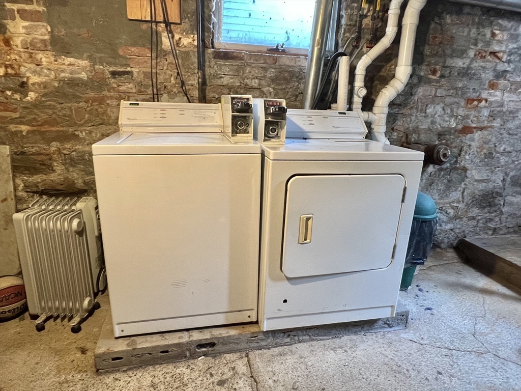 228 Hurley St, East Cambridge