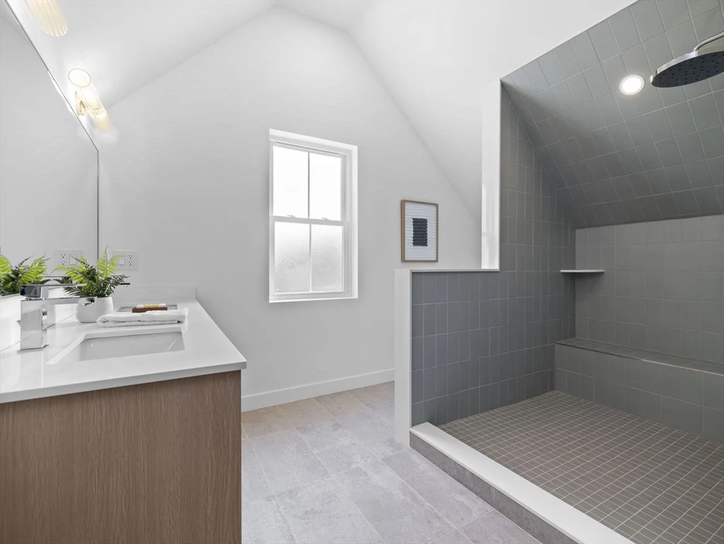 23 Winter St, Medford