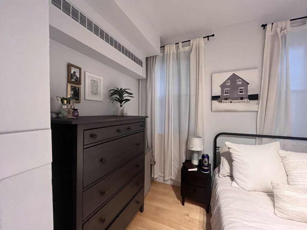 1662 Commonwealth Ave, Brighton