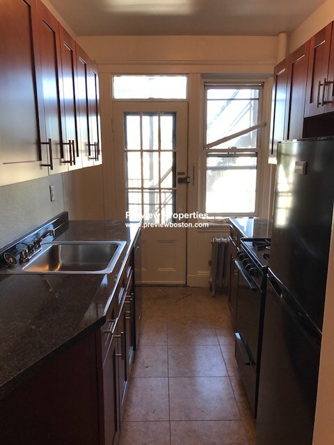 116 Washington St, Brighton