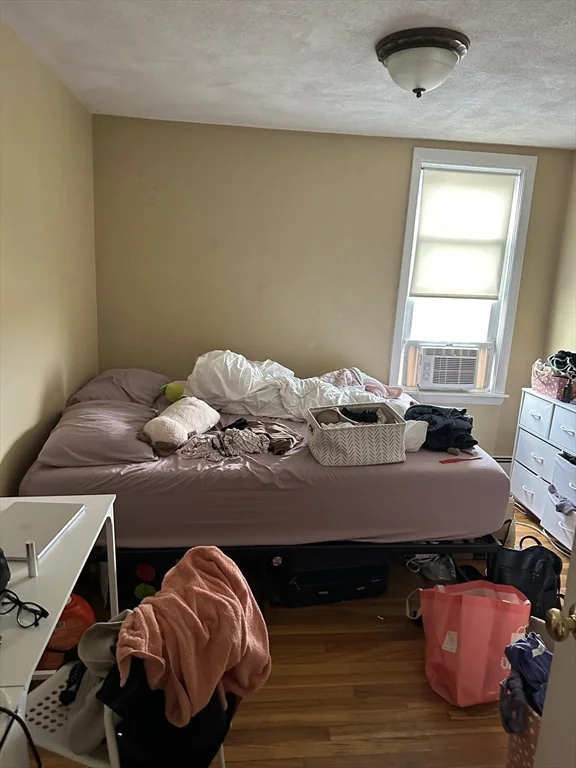 5 Lowden, Powder House Square