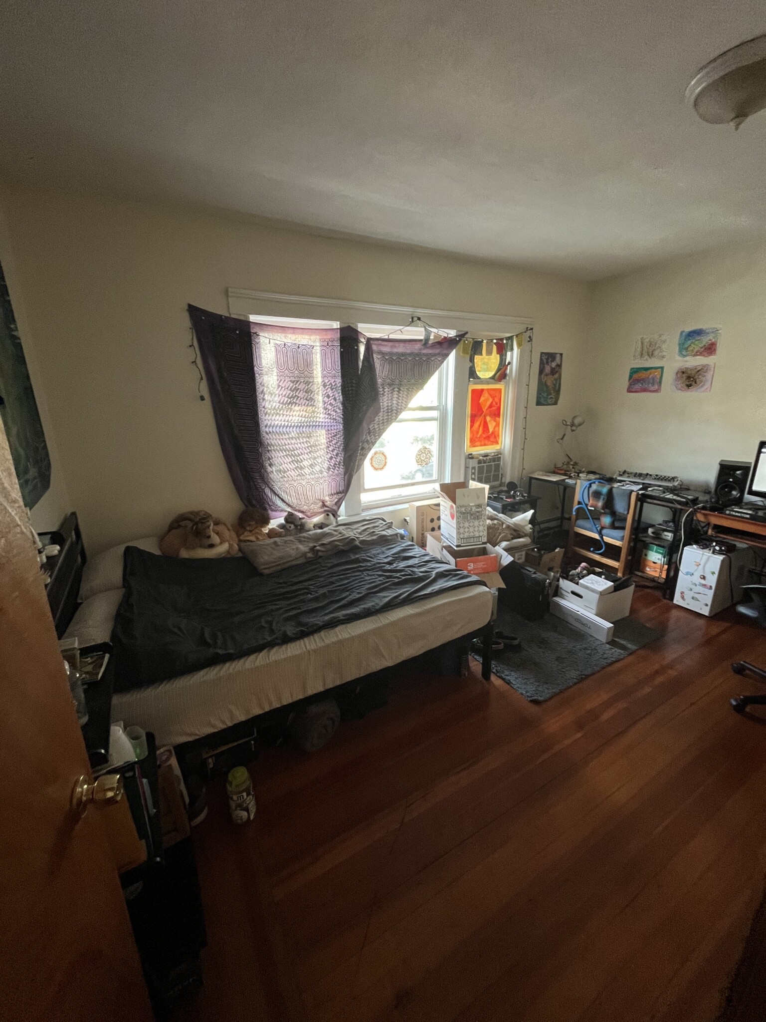 2386 Massachusetts Ave, North Cambridge