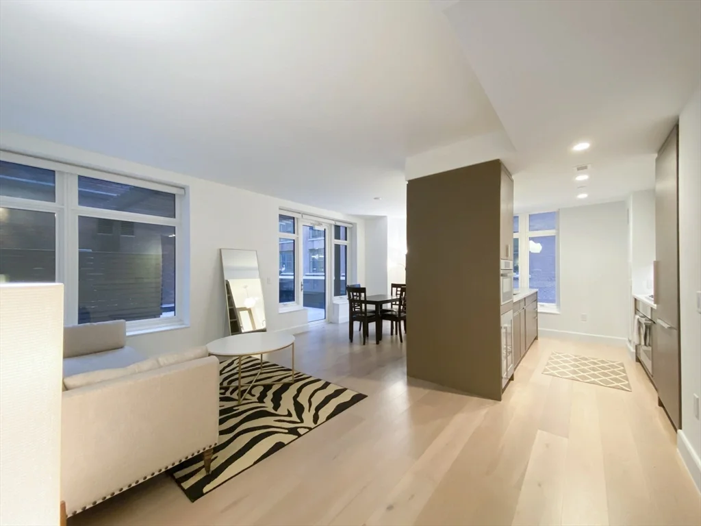 100 Lovejoy Wharf, West End
