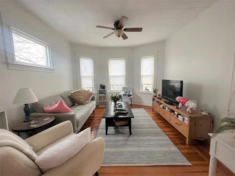 137 Dudley St, North Cambridge
