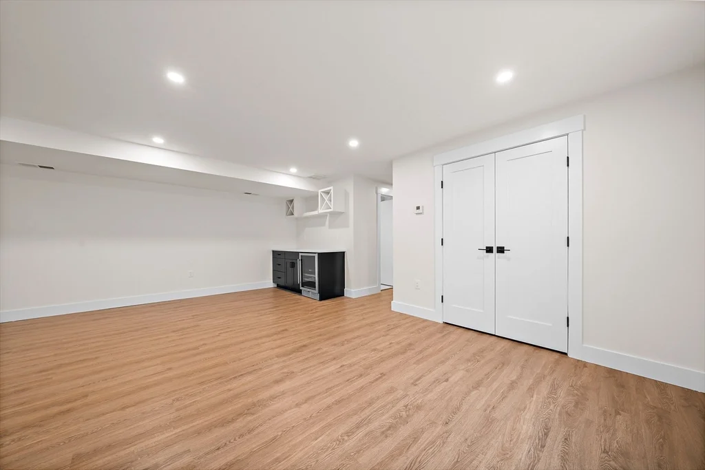 11 Jasset St, Nonantum