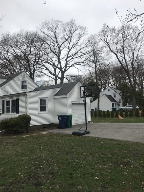 53 Elinor Rd, Newton Highlands