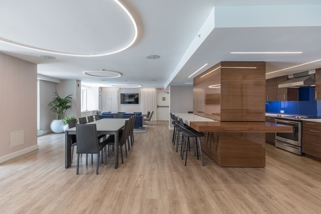 151 Tremont, Midtown