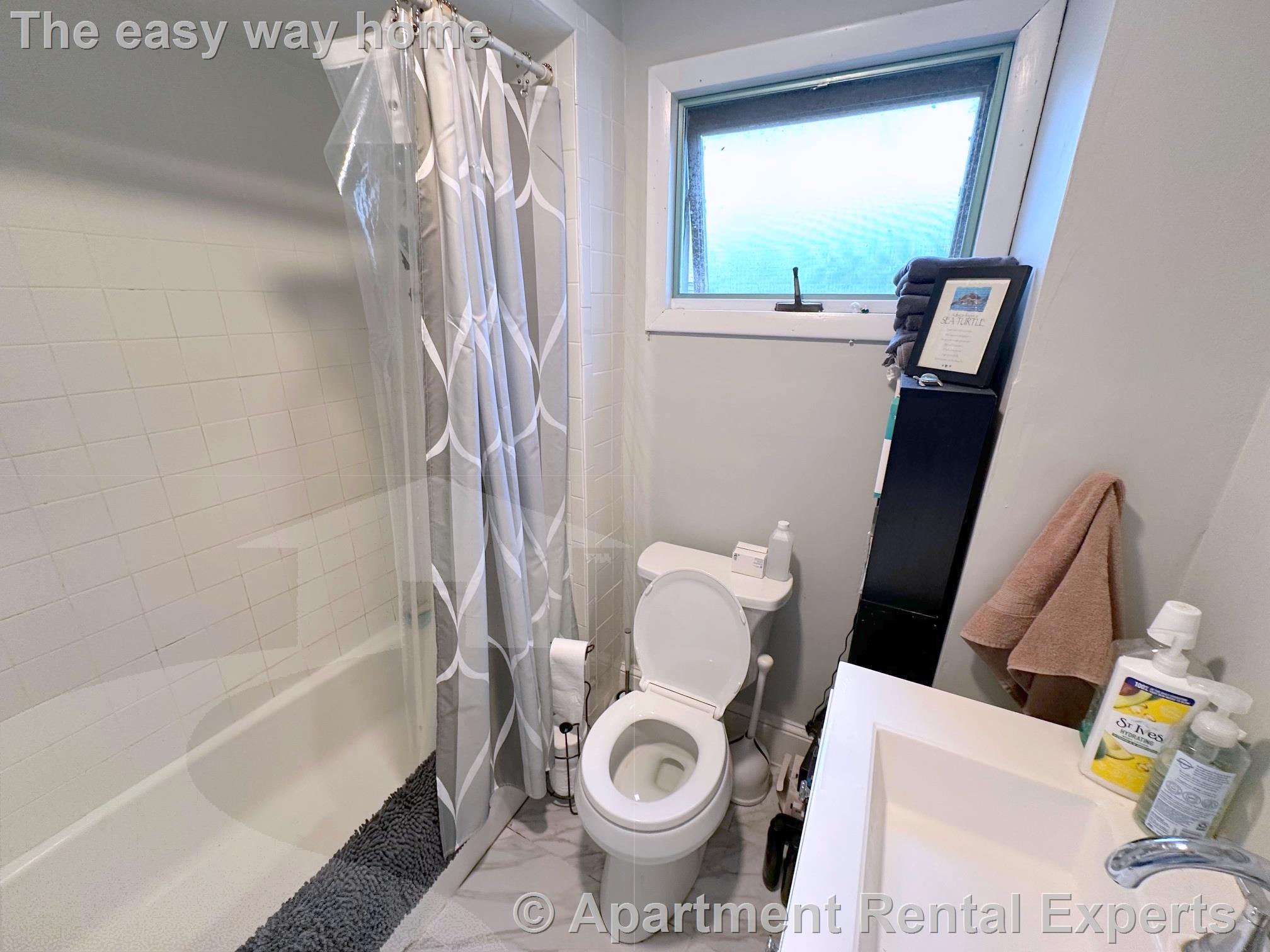 2 Drummond Pl, North Cambridge