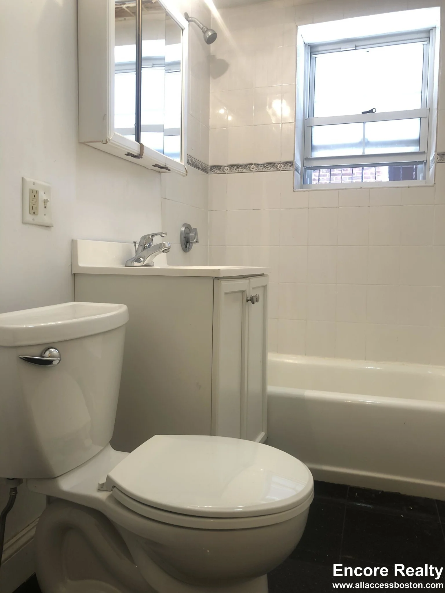 1555 Beacon St, Brookline