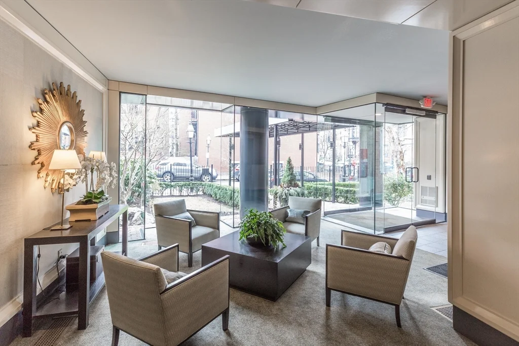 145 Pinckney St, Beacon Hill