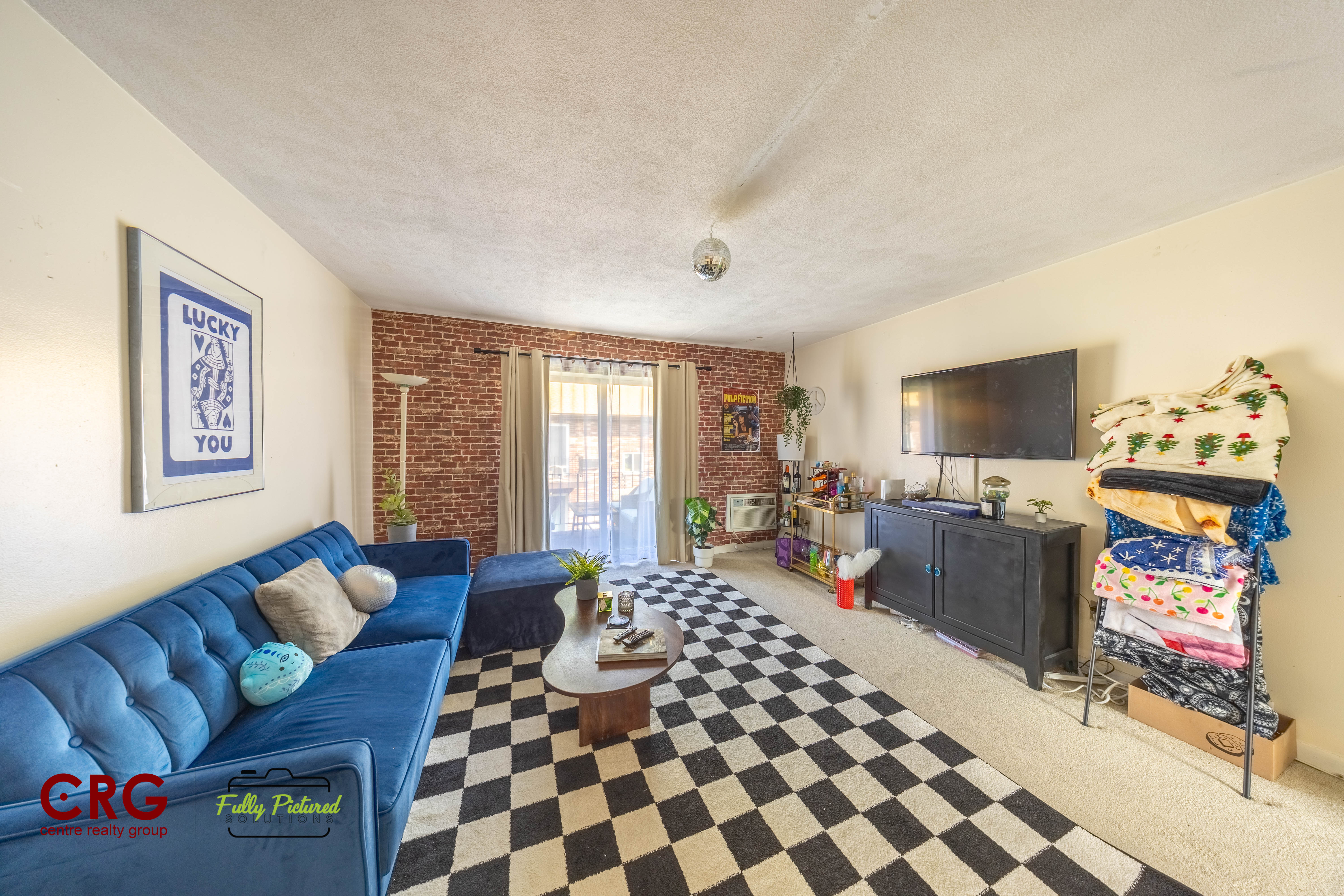 31 Westgate Rd, Chestnut Hill