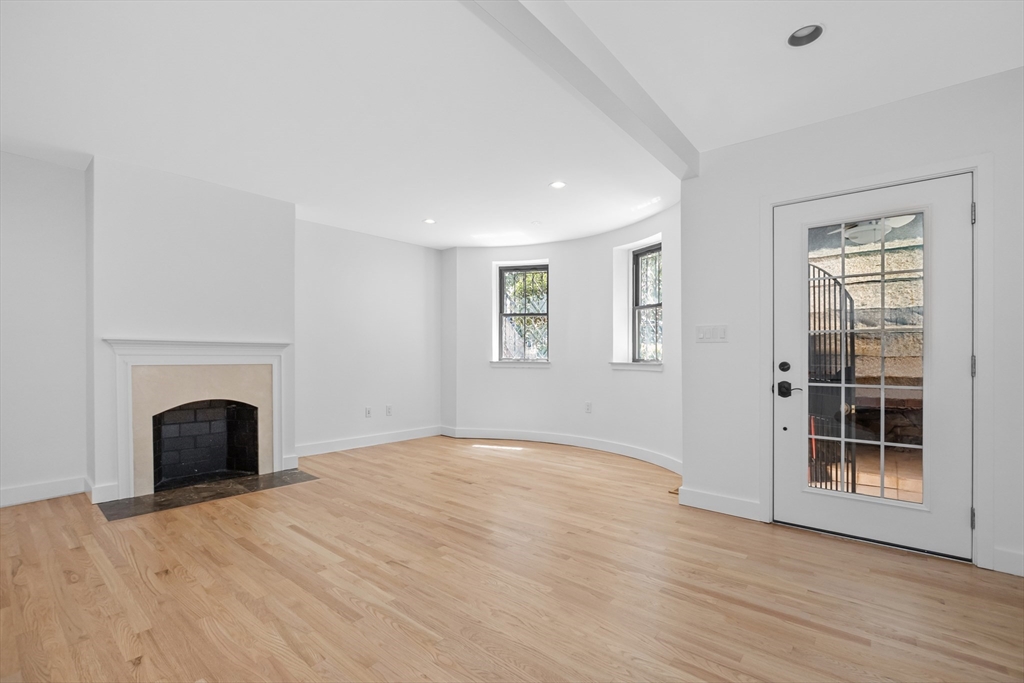 131 Warren Ave, South End