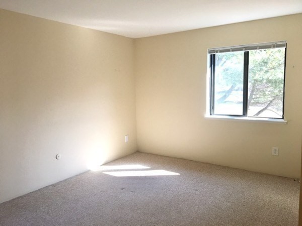 2 Village Way, Natick