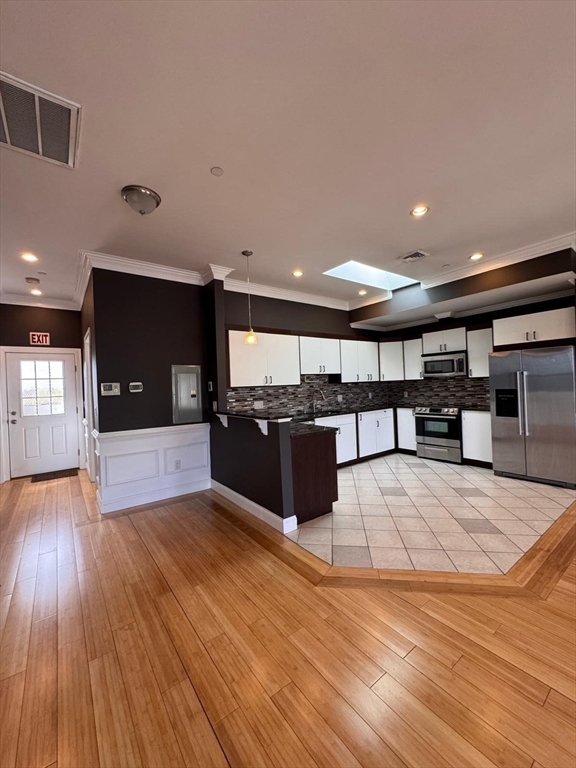 473 Revere Beach Pkwa, Revere