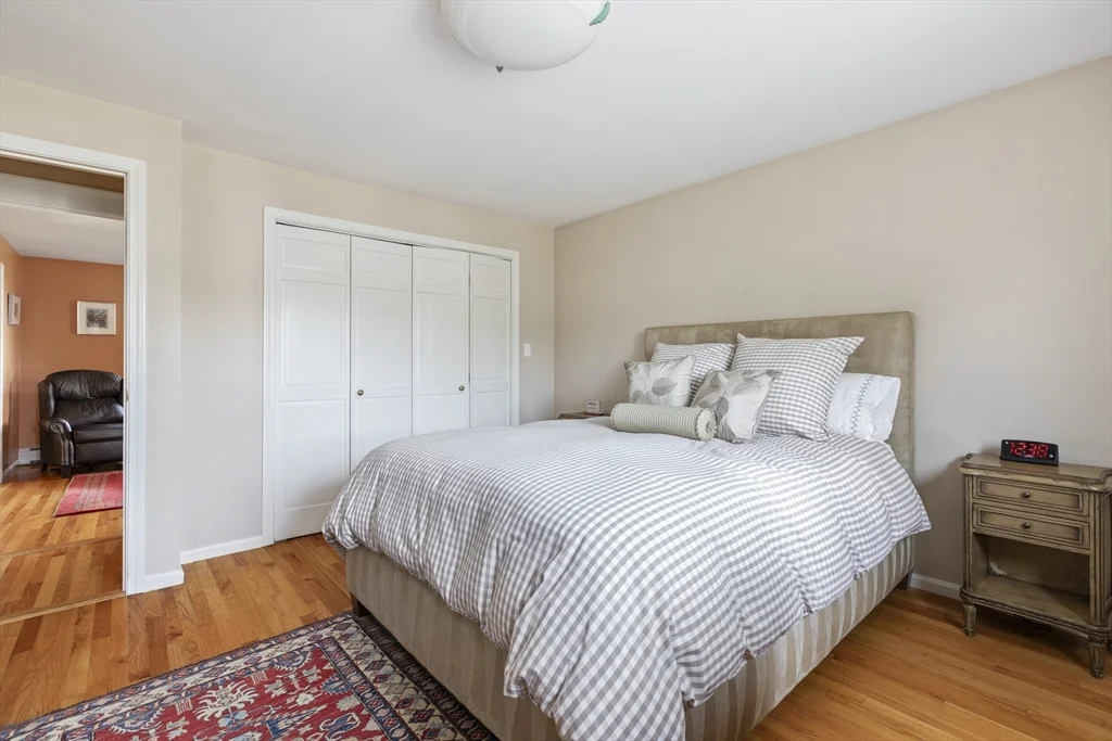 17 Gilbert St, Newton