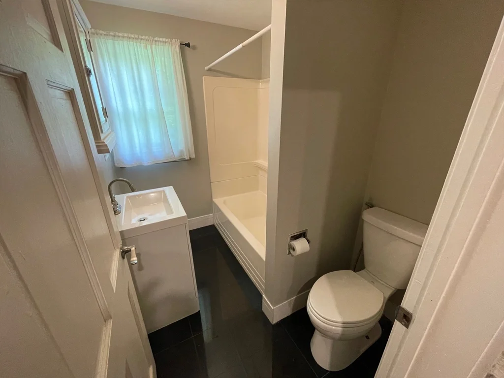 35 Wilson St, Billerica