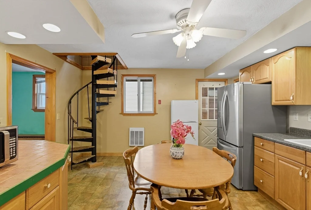 60 Haines St, Medford