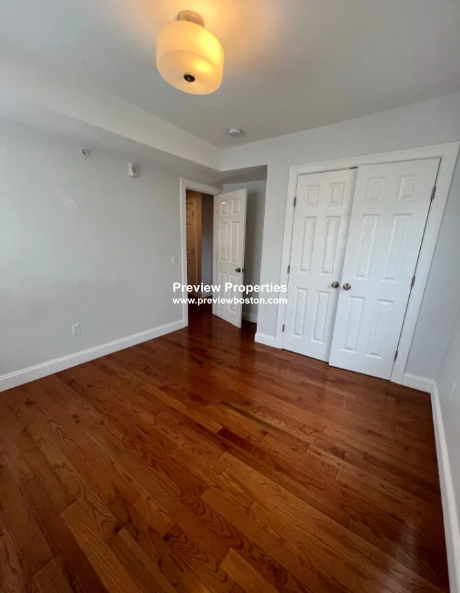 108 Maverick St, East Boston