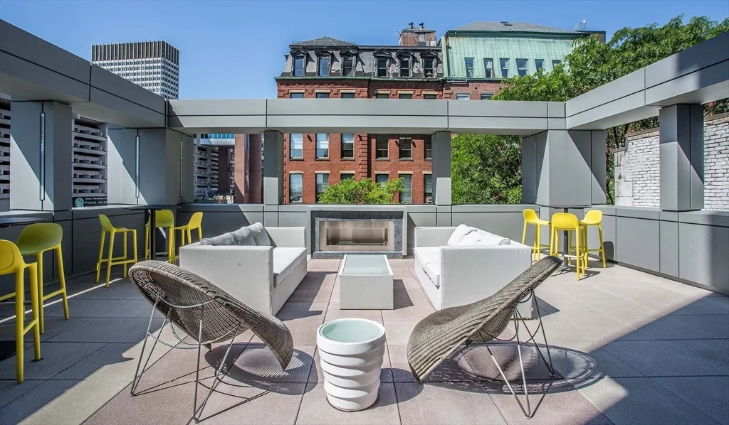 1 Canal St, North End