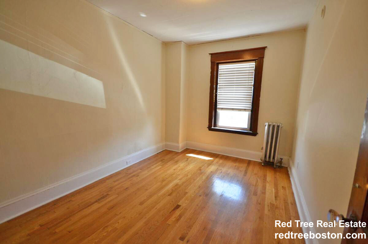 134 Englewood Ave, Brighton