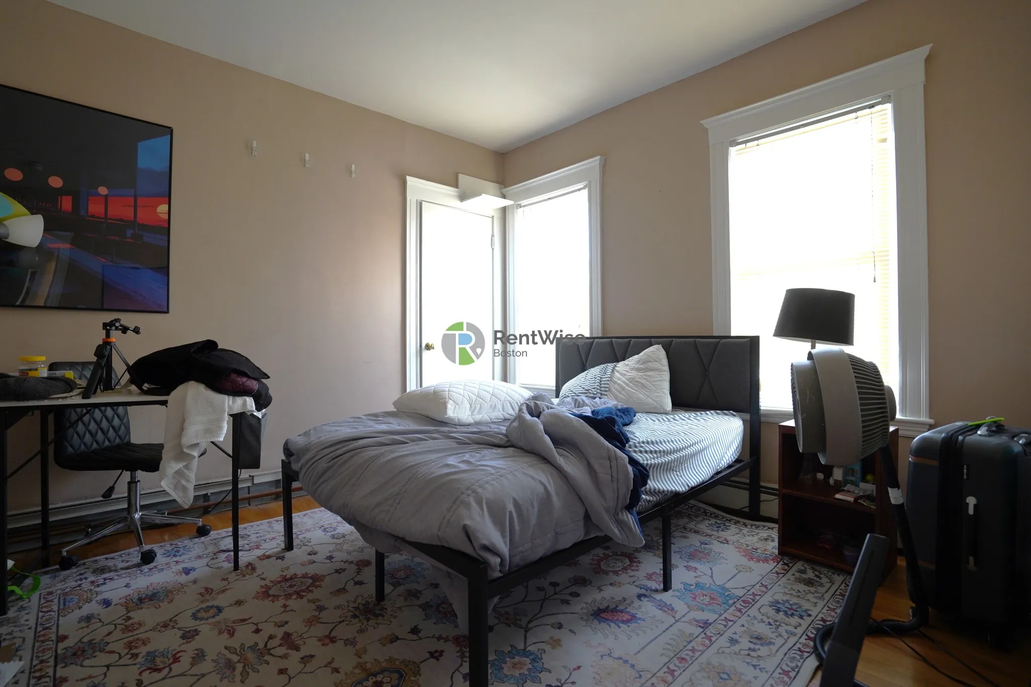 52 Pearson Rd, Tufts